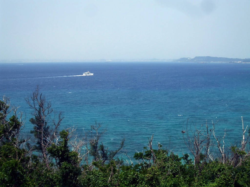 津堅島 沖縄ある記
